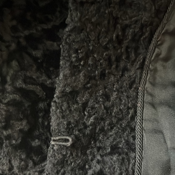 Vintage black faux Persian Lamb Jacket with Mink Collar. - Picture 9 of 10